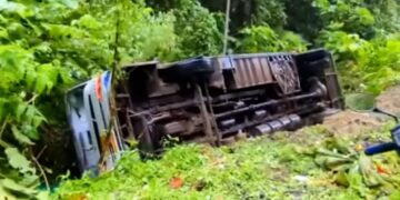 Curve of negligence: 11 hurt, 5 of them seriously as bus overturns on NH-4