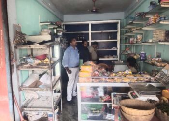 Crackdown on Campus Tobacco: Ferrargunj shops face surprise Inspection